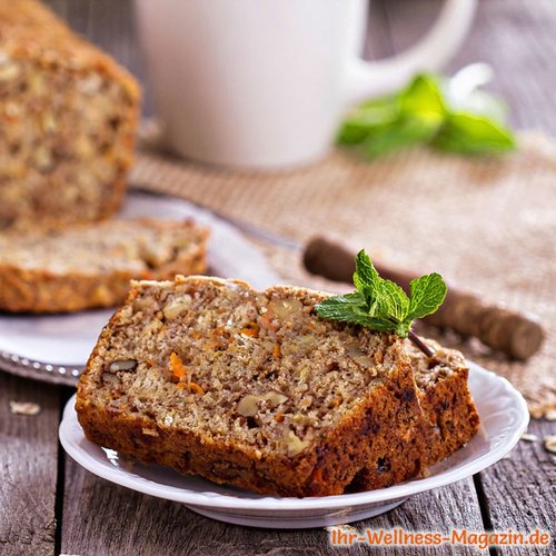 Eiweiß-Karottenbrot mit Nüssen