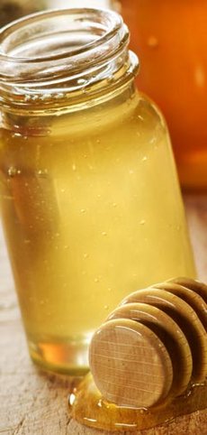 Honig gegen Pickel, Akne, Mitesser und unreine Haut