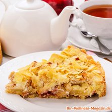 Saftiger Low Carb Apfelkuchen mit Mandeln