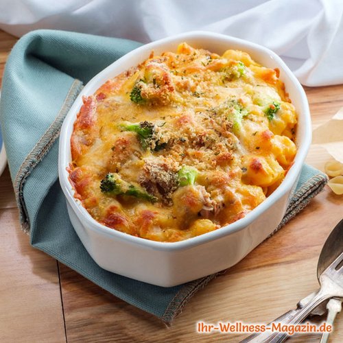 Überbackene Low-Carb-Pasta mit Brokkoli und Käse