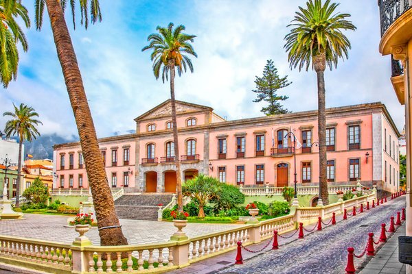 Prächtiger Palast im Herzen der Stadt – das Rathaus von La Orotava