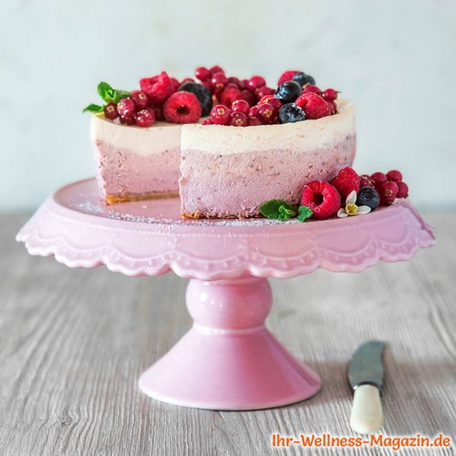 Low-Carb-Joghurttorte mit Beeren