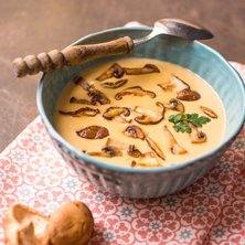 Schnelle Low Carb Champignoncremesuppe