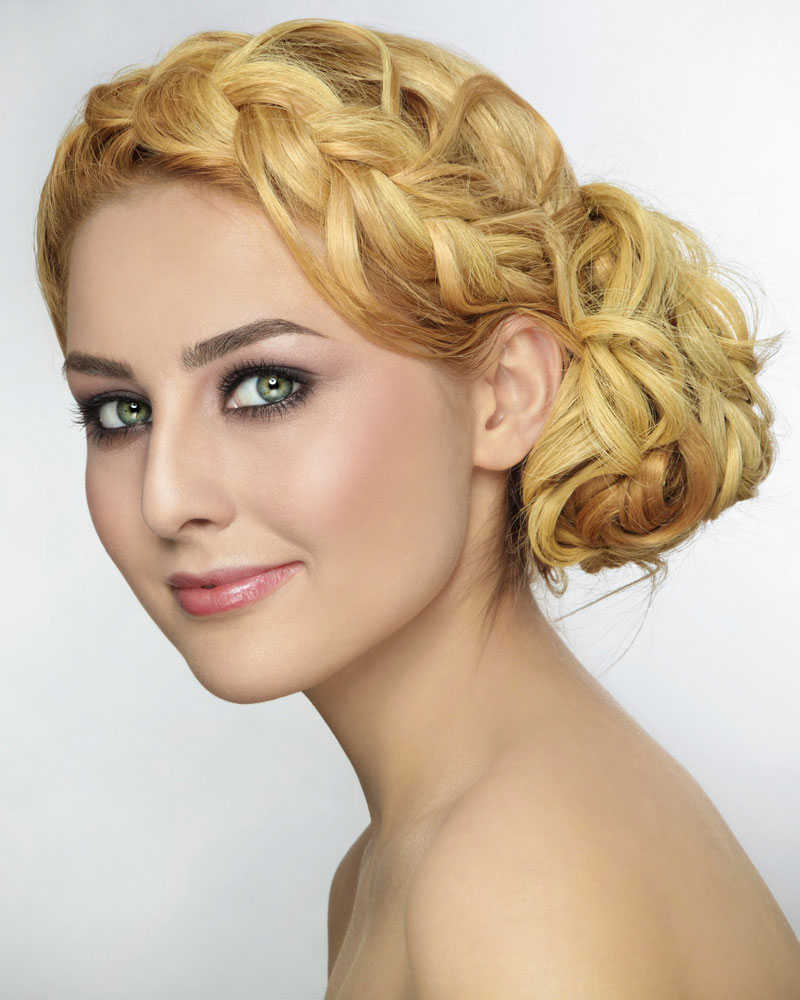 Geflochtener Dutt und Flechtfrisuren mit Dutt Bildergalerie