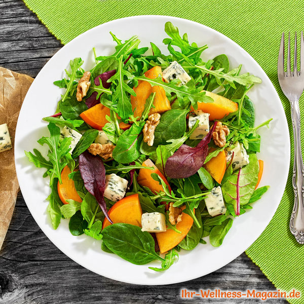 Rucola-Spinat-Salat mit Käse und Kaki - gesundes Low-Carb-Rezept zum ...