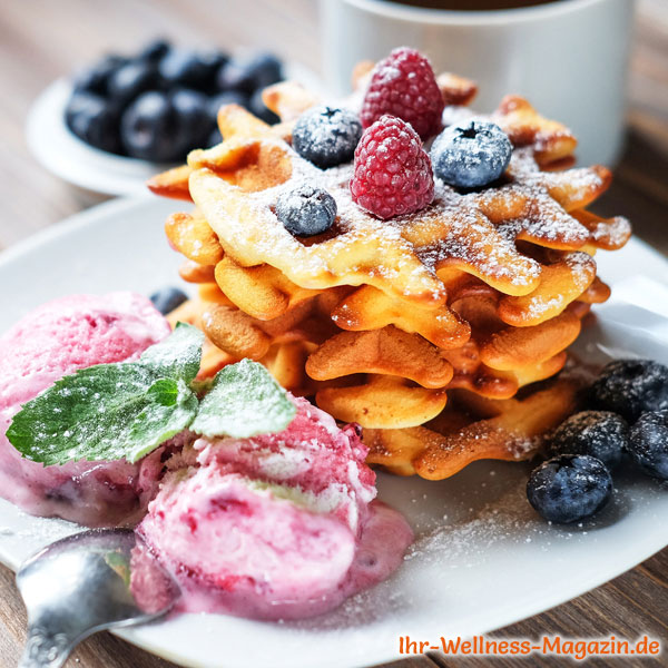 25 Low-Carb-Waffeln - gesunde, süße Waffel-Rezepte &amp; einfache Ideen