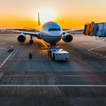 weiter zu - Günstig parken am Flughafen